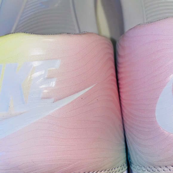 NWT- Nike Women Victori One Slide Print Pure Violet/White - Picture 6 of 14